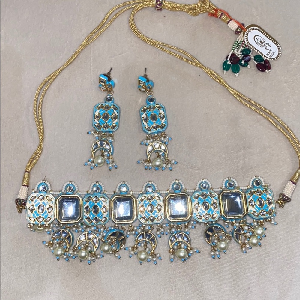 Turquoise necklace and earring set